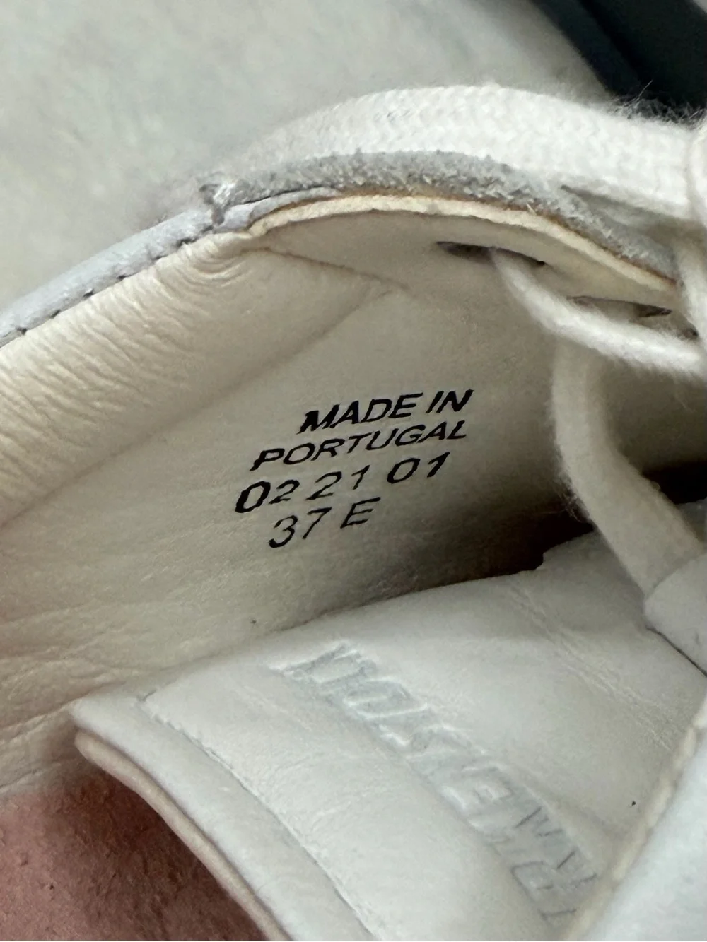 Birkenstock Bend Low Women's Size 6 White Leather Minimalist Sneaker Shoes